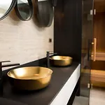 Luxury Royal Iris 아파트 *