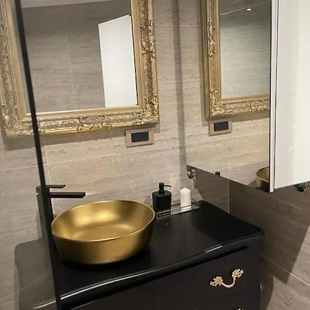 Luxury Royal Iris Апартаменты