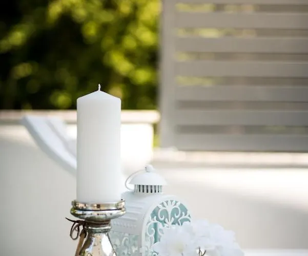 Luxury Royal Iris