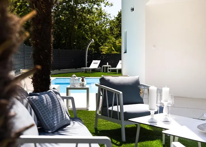 Luxury Royal Iris Njivice