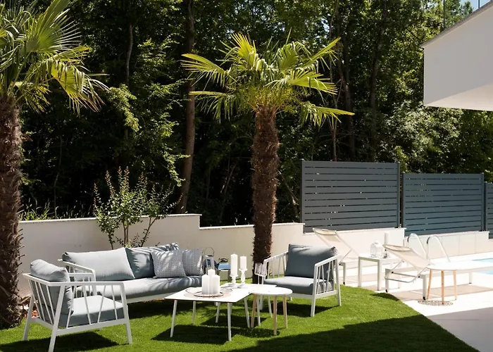 Luxury Royal Iris * Njivice