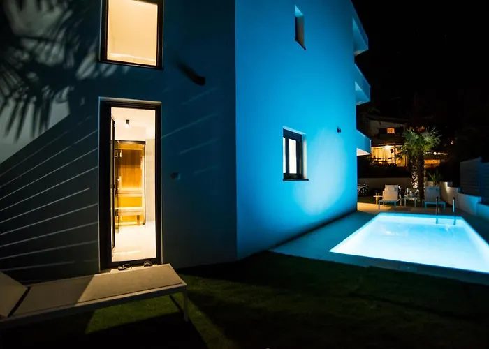 Apartment Luxury Royal Iris *