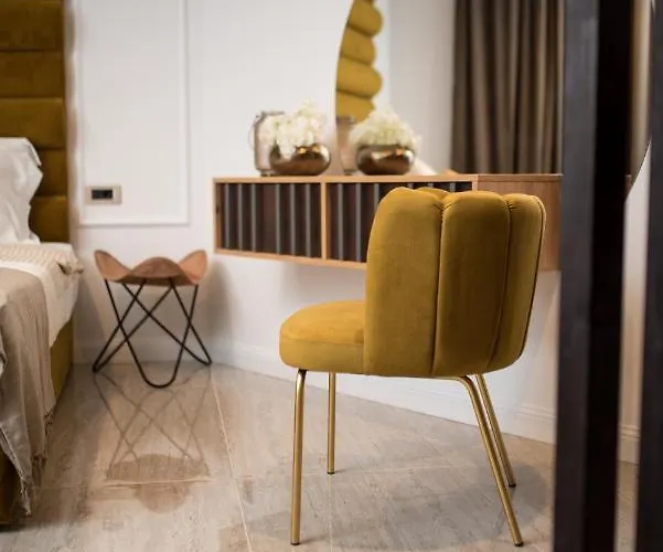 Luxury Royal Iris Apartment *