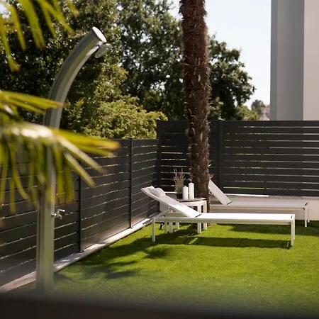 Luxury Royal Iris Apartman *