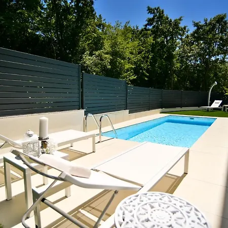 Luxury Royal Iris Apartman