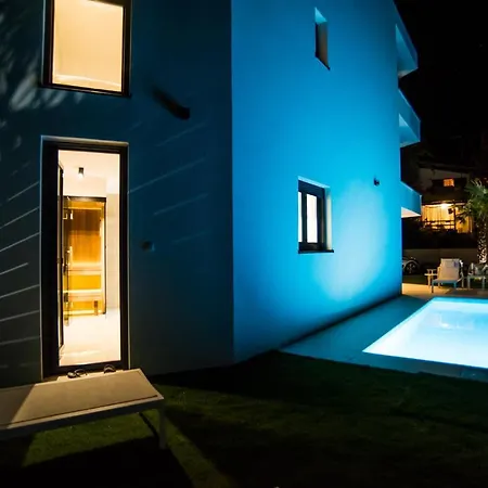 Apartman Luxury Royal Iris *