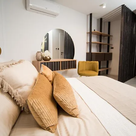 Luxury Royal Iris Njivice