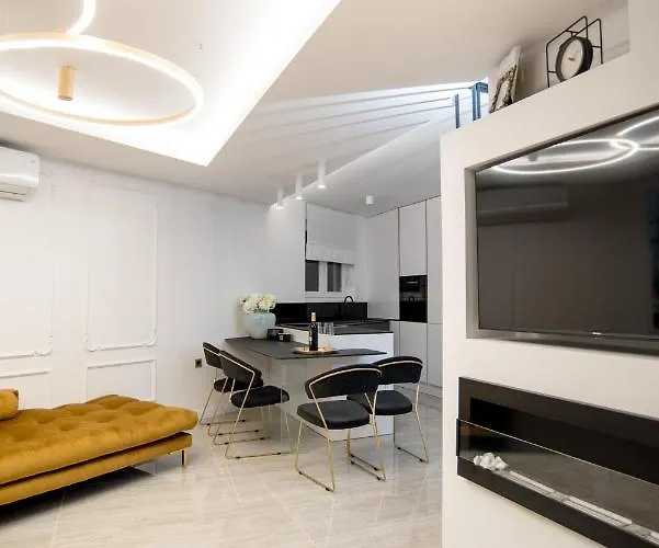 Luxury Royal Iris * نجيفيش