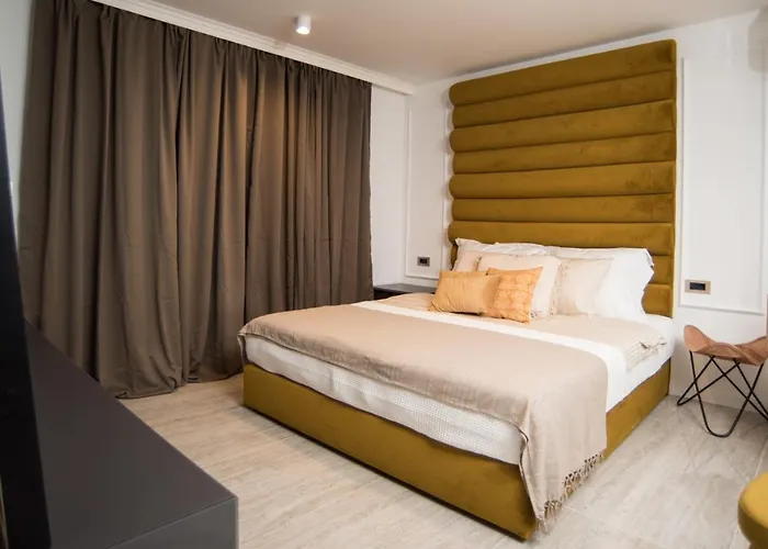 Luxury Royal Iris شقة نجيفيش
