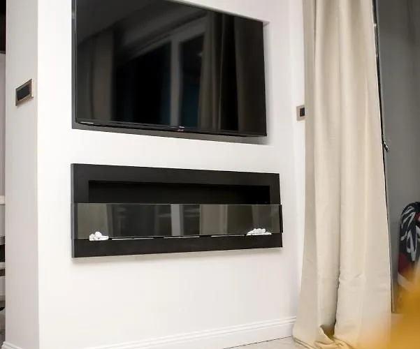 Luxury Royal Iris شقة *