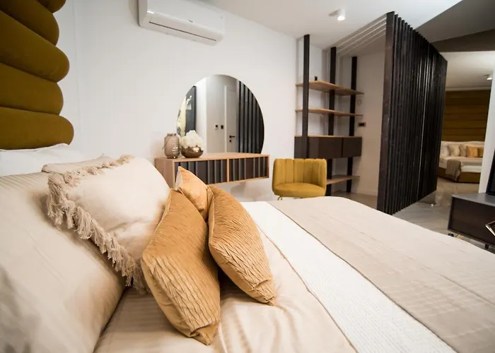 Luxury Royal Iris نجيفيش